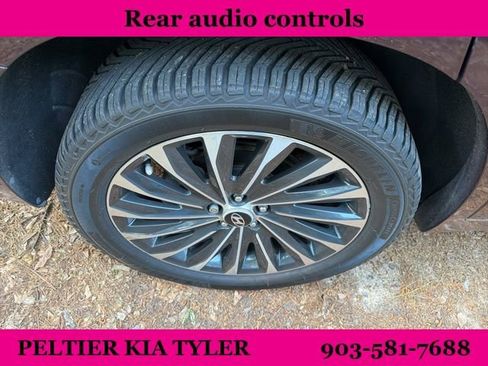 Used 2023 Hyundai Palisade Calligraphy image 14