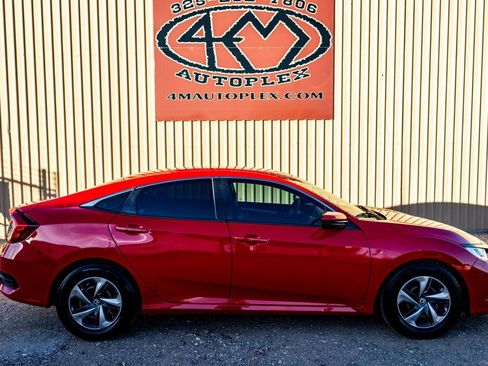 Used 2021 Honda Civic LX image 2