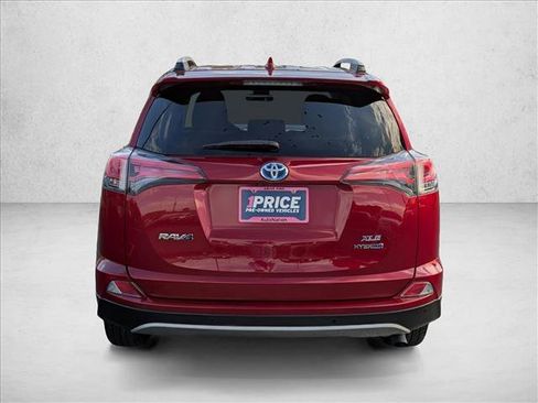 Used 2018 Toyota RAV4 XLE w/ Convenience Package image 6