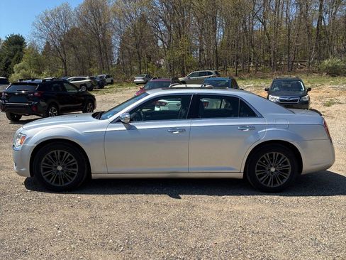 Used 2012 Chrysler 300 C w/ 19-Premium Speaker Group AWD/4WD image 12