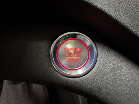 Used 2025 Acura RDX SH-AWD w/ Advance Package image 18