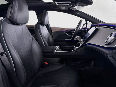 Certified 2023 Mercedes-Benz EQE 500 4MATIC Sedan image 7