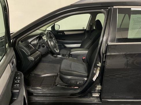 Used 2019 Subaru Outback 2.5i Premium w/ Popular Package #2 AWD/4WD image 21