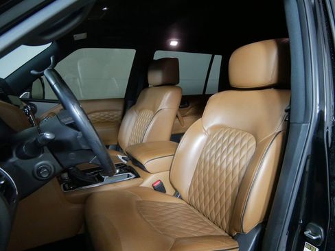 Used 2023 INFINITI QX80 Sensory w/ Cargo Package image 11