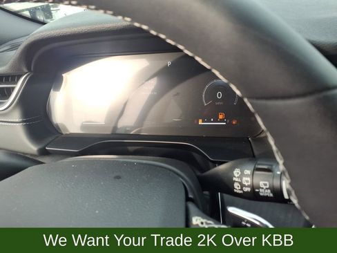 Used 2024 Jeep Grand Cherokee Altitude image 23