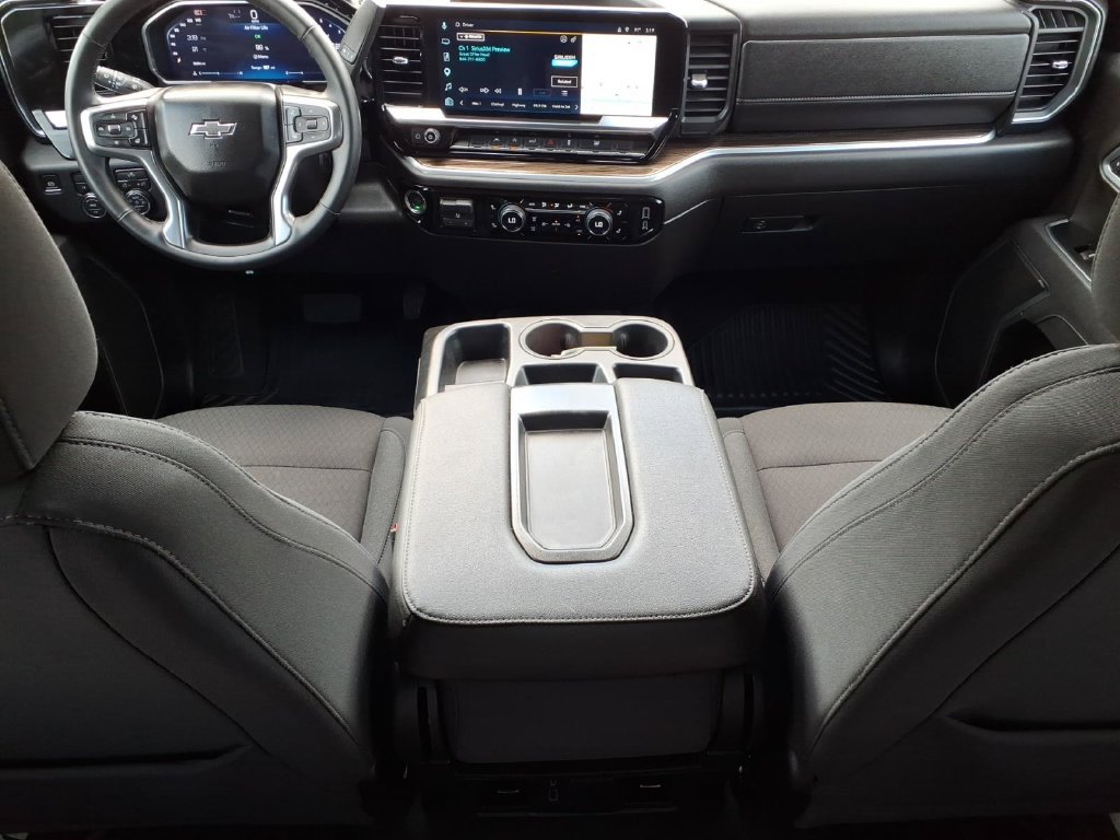 Used 2026 Chevrolet Silverado 1500 RST AWD/4WD image 10