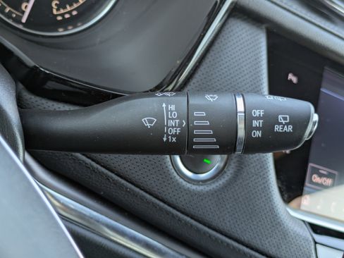 Used 2022 Cadillac XT5 Luxury image 20