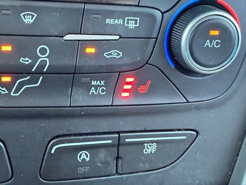 Used 2018 Ford Escape SEL image 27