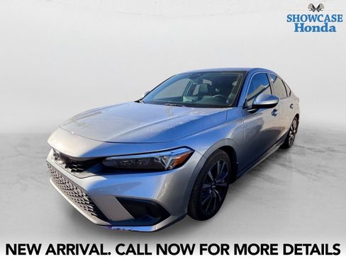 Used 2024 Honda Civic EX-L image 2