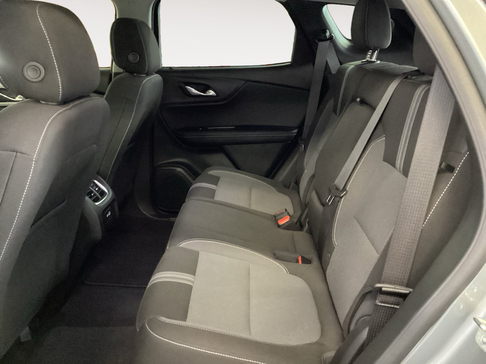 Used 2025 Chevrolet Blazer LT AWD/4WD image 13