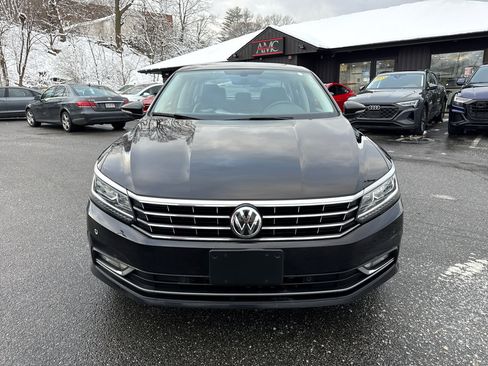 Used 2018 Volkswagen Passat 2.0T SE image 8