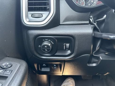 Used 2024 RAM 1500 Big Horn AWD/4WD image 24