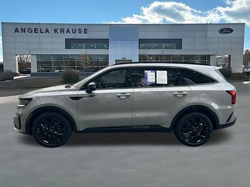 Used 2023 Kia Sorento SX FWD image 4