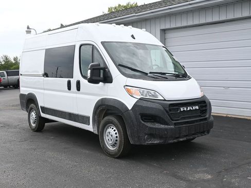 New 2025 RAM ProMaster 2500 w/ Crew Van Package image 3