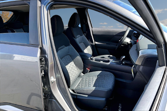 New 2027 Nissan Kicks SV w/ SV Premium Package AWD/4WD image 11