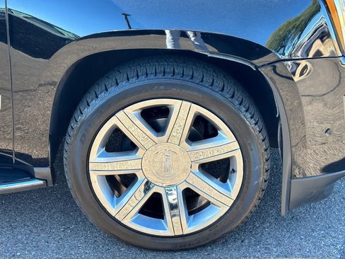 Used 2020 Cadillac Escalade ESV Luxury image 10
