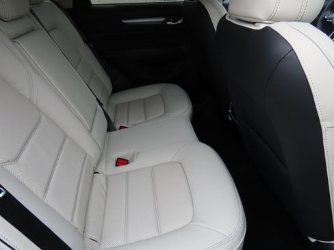 New 2025 MAZDA CX-5 AWD 2.5 S w/ Preferred Package image 13