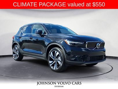 New 2025 Volvo XC40 B5 Ultra w/ Climate Package
