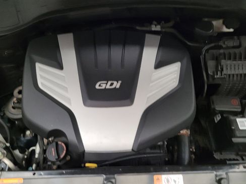 Used 2017 Hyundai Santa Fe SE image 30