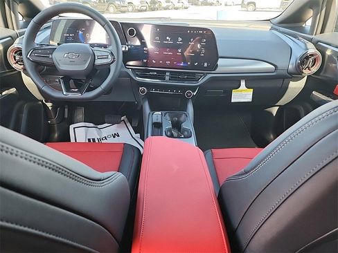 New 2025 Chevrolet Equinox EV RS image 22