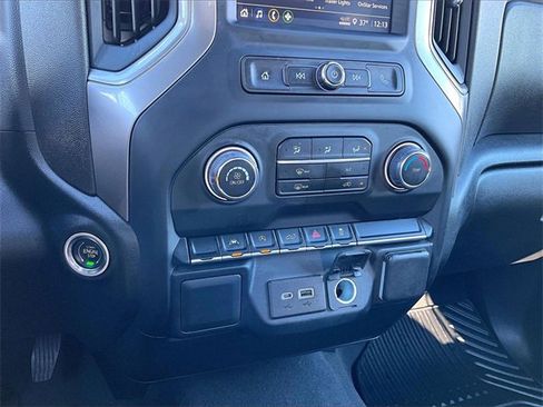 Used 2022 Chevrolet Silverado 1500 Custom image 21
