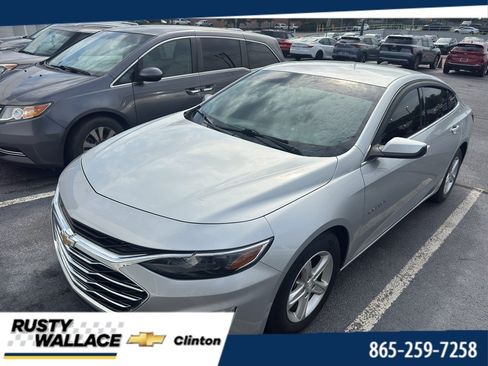 Used 2021 Chevrolet Malibu LS FWD image 1