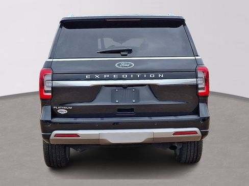 Used 2023 Ford Expedition Platinum image 5