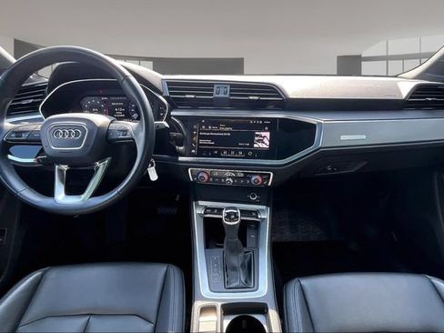 Certified 2023 Audi Q3 2.0T Premium w/ 19" Wheel Package AWD/4WD image 7