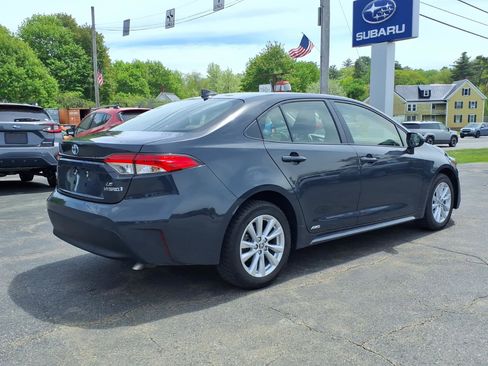 Used 2023 Toyota Corolla LE w/ LE Convenience Package AWD/4WD image 5