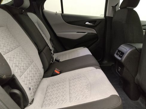 Used 2024 Chevrolet Equinox LS FWD image 19