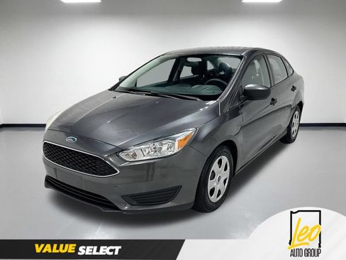 Used 2018 Ford Focus S FWD image 1