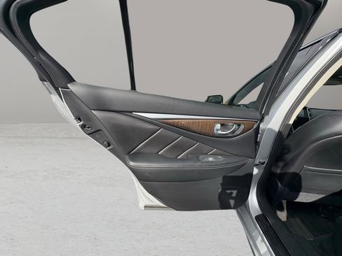 Used 2018 INFINITI Q50 Luxe w/ Essential Package (3.0T Luxe) image 39