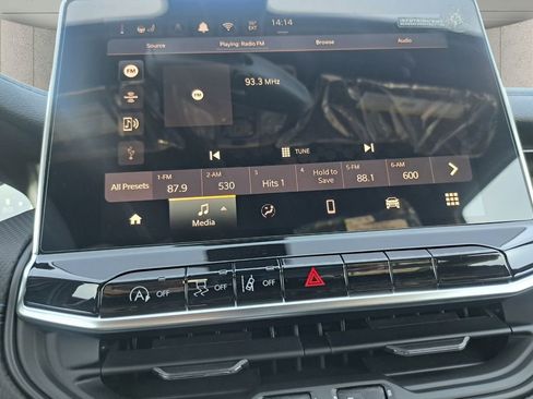 New 2026 Jeep Compass Latitude image 9