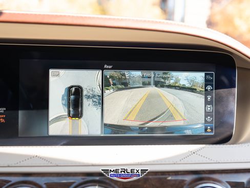 Used 2018 Mercedes-Benz S 560 4MATIC Sedan w/ Premium Package image 31