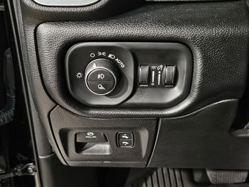 Used 2021 RAM 1500 Laramie image 25