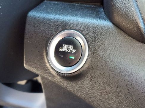 Used 2023 GMC Terrain Denali w/ Black Diamond Edition image 17