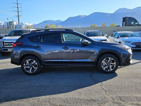 Used 2025 Subaru Crosstrek 2.0i Premium AWD/4WD image 2