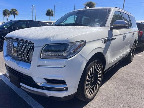 Used 2021 Lincoln Navigator Black Label w/ Cargo Convenience Package AWD/4WD image 2