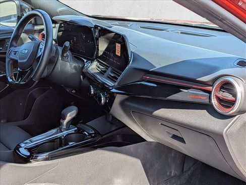 Used 2024 Chevrolet Trax RS w/ Driver Confidence Package FWD image 21