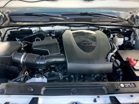 Used 2019 Toyota Tacoma SR5 image 31