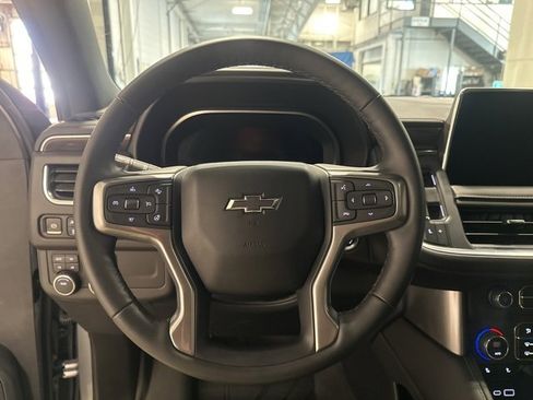 Used 2024 Chevrolet Tahoe Z71 w/ Luxury Package image 19
