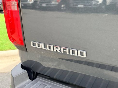 Used 2015 Chevrolet Colorado W/T w/ WT Convenience Package RWD image 7
