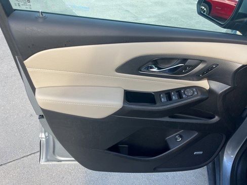 Certified 2023 Chevrolet Traverse Premier w/ LPO, Floor Liner Package image 15