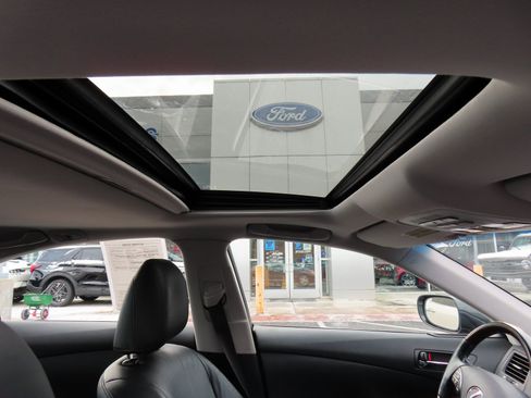 Used 2011 Lexus ES 350 image 37