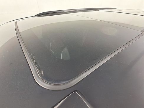 Used 2021 Cadillac Escalade Sport Platinum image 14