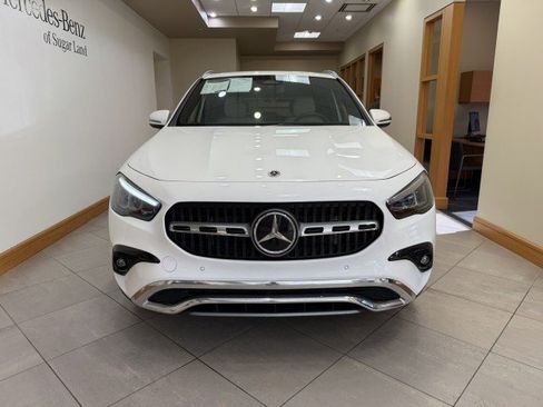 Used 2025 Mercedes-Benz GLA 250 image 2