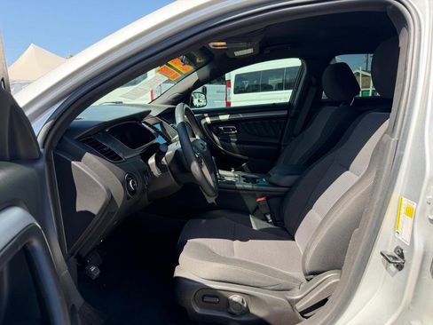 Used 2019 Ford Taurus SEL w/ Equipment Group 201A FWD image 18