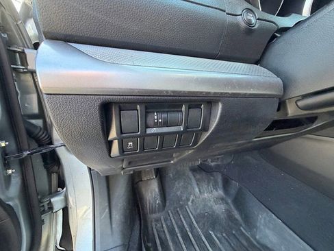 Used 2017 Subaru Outback 2.5i Premium AWD/4WD image 24