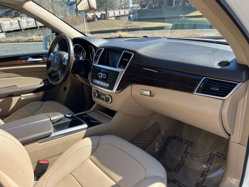 Used 2014 Mercedes-Benz ML 350 4MATIC image 19