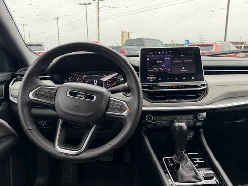 Used 2024 Jeep Compass Limited AWD/4WD image 20